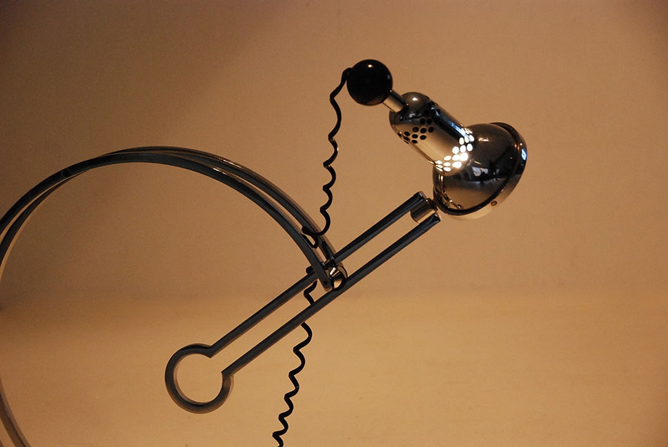TABLE LAMP 4