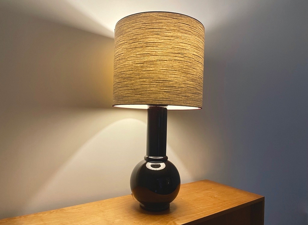 Ceramic dark-brown lamp