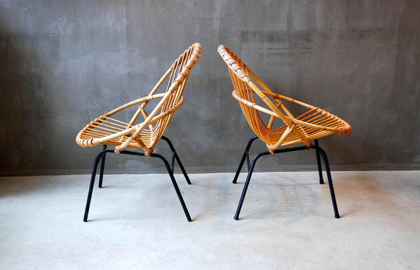 Pair of seats in whicker