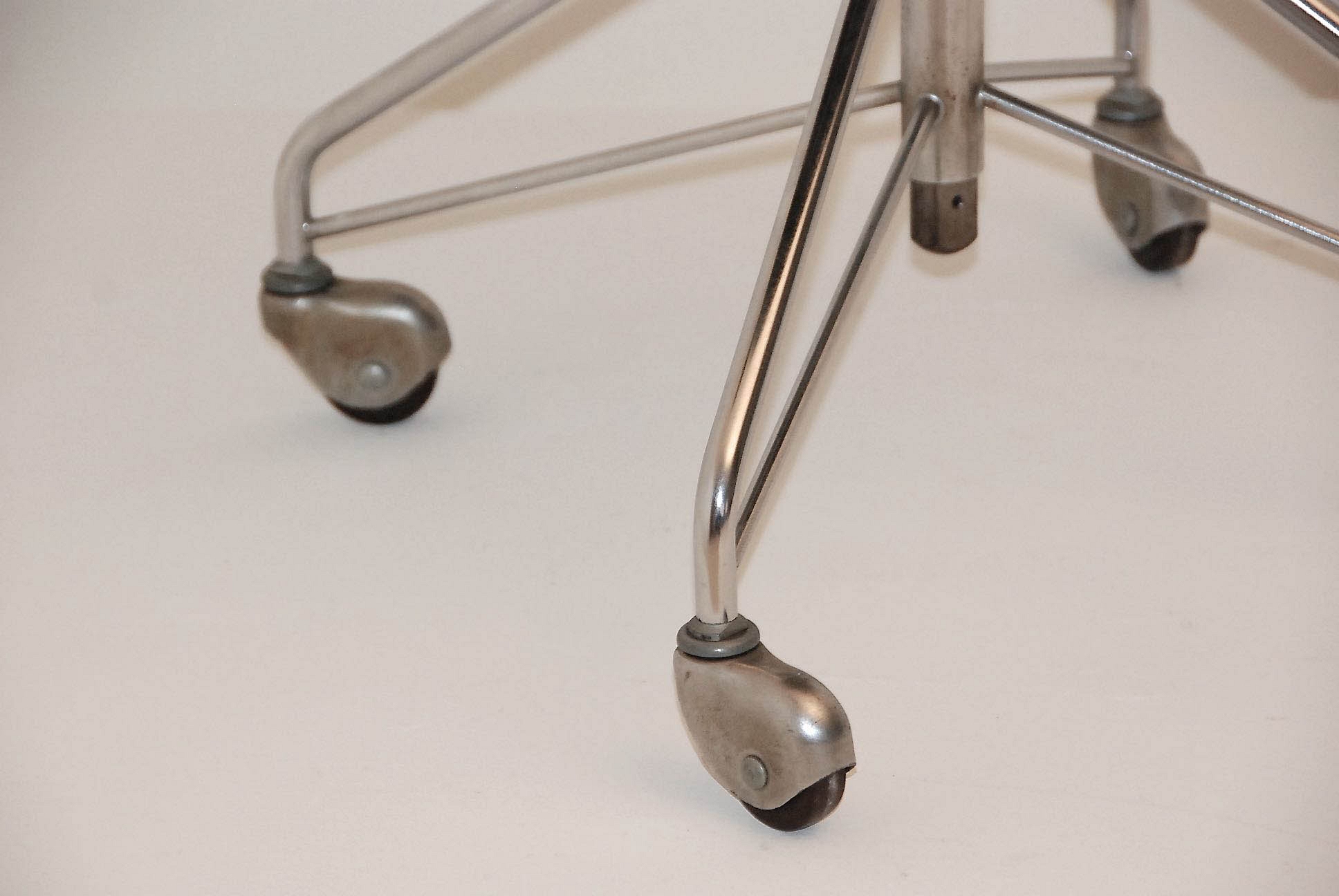 Desk chair