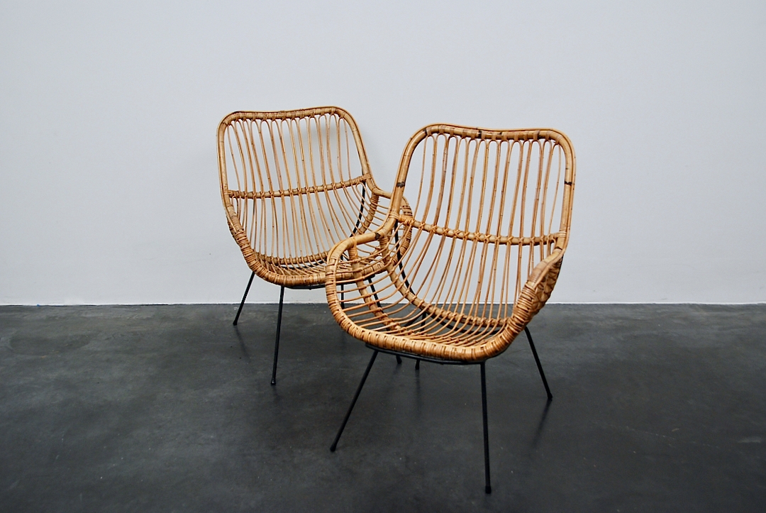 Pair ratan chairs