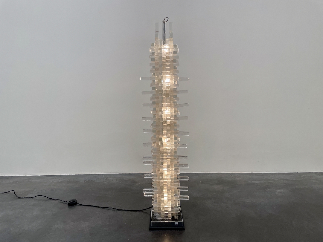 Poliarte Tower Lamp